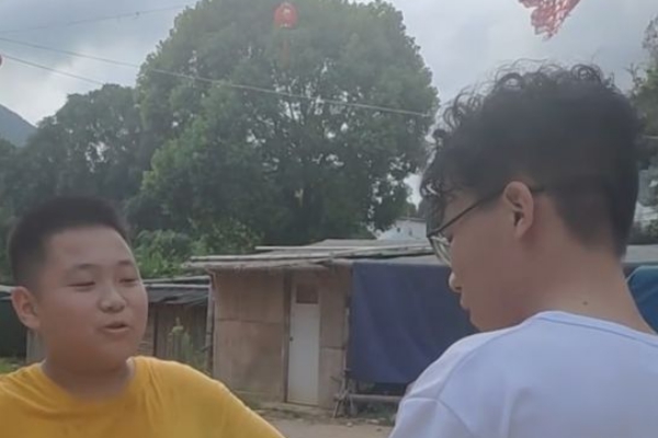 2-福大学子街头访问筑梦环保事业发展